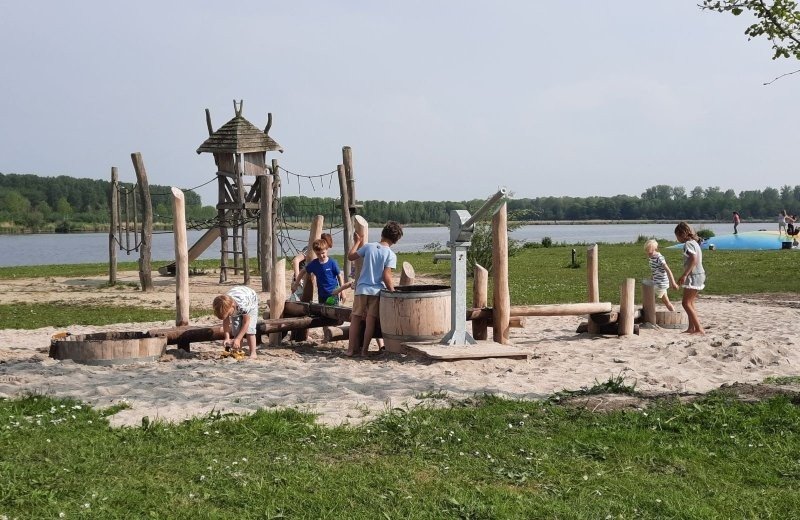 Speeltuin banner waterhout